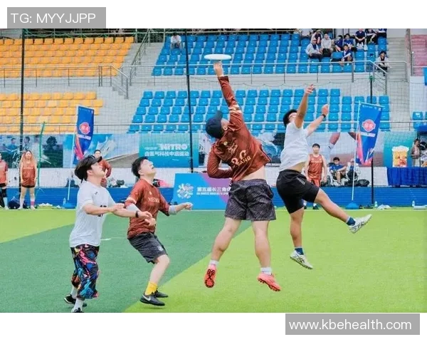 西安飞盘队团队协作能力大幅提升荣获全国飞盘赛事新高排名 西安飞盘队团队协作能力大幅提升荣获全国飞盘赛事新高排名